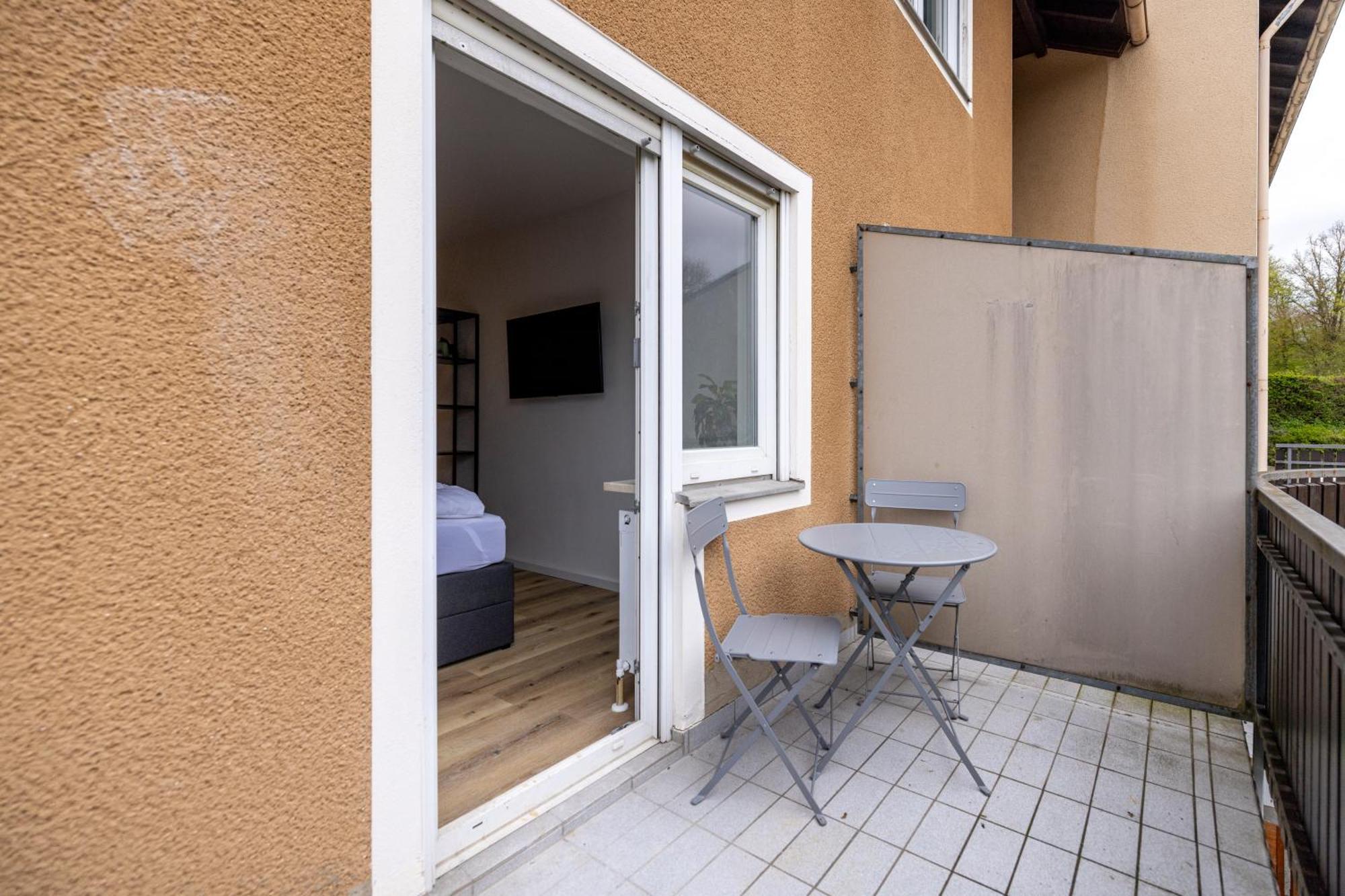 Kleines Apartment Mit Balkon Вюрцбург Экстерьер фото